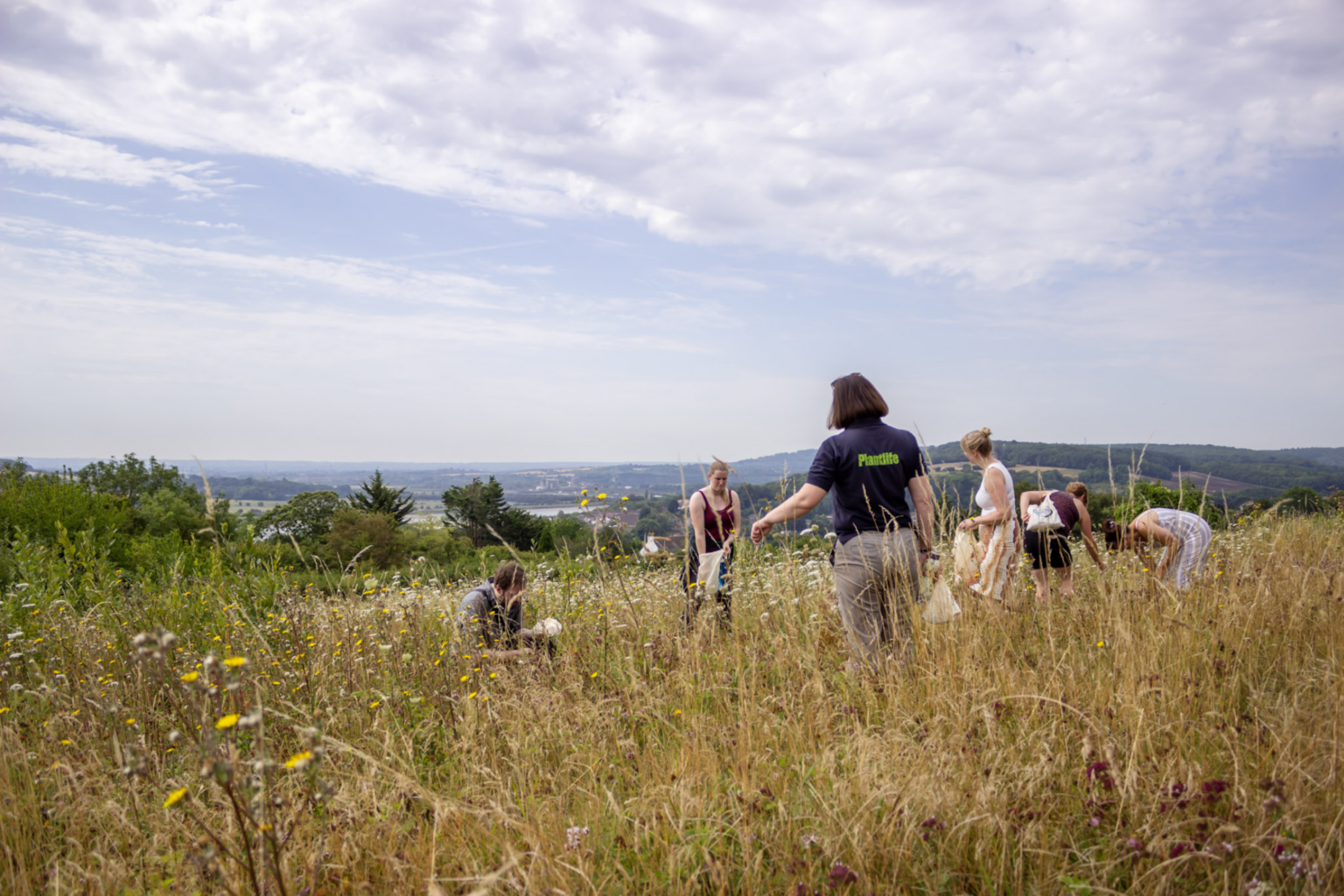 Foraging Fun at Ranscombe Farm – Maidstone Distillery